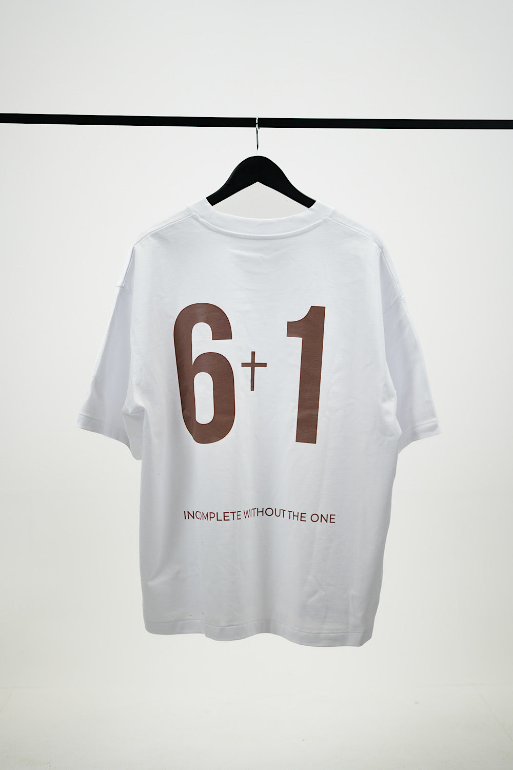 6+1 T-shirt